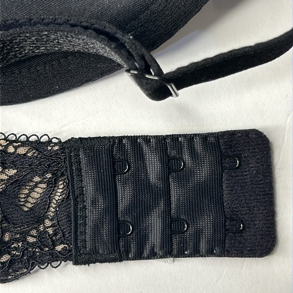 WACOAL All Dressed Up Black W/ Lace Inserts T-Shirt Bra STYLE 853166 Sz 38D - Picture 16 of 17